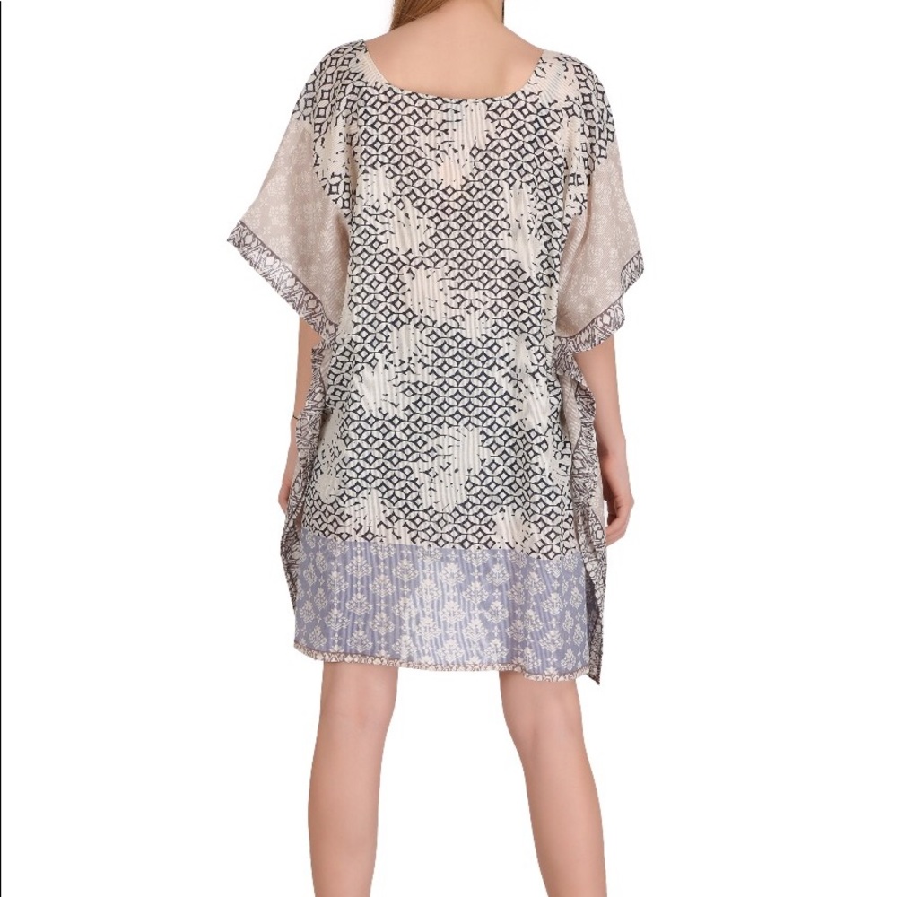 Pattern Tunic - Picture 3 of 3